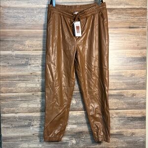 Nine West Coated Pull on Jogger in Camel NWT